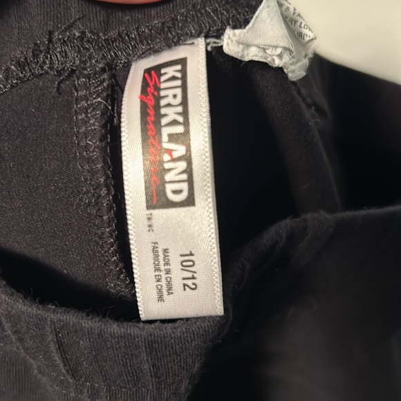 👧Girls Leggings. Size 10/12. Inseam 23”. Brand New Condition. Kirkland. - Picture 3 of 5
